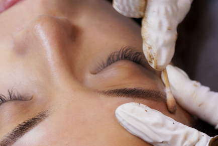 Reigate Brows and Lashes PamperTree
