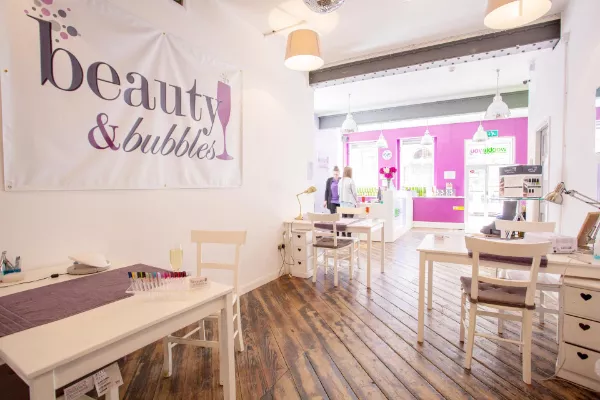 Beauty & Bubbles Banner