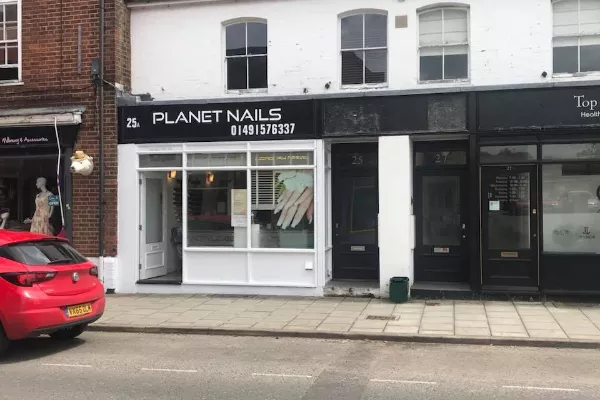 Planet Nail Henley Banner