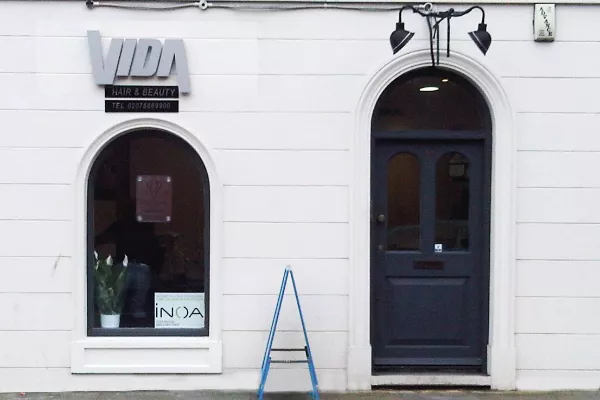 Vida Hair and Beauty Banner