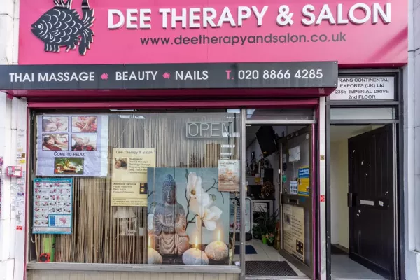 Dee Therapy & Salon Gallery