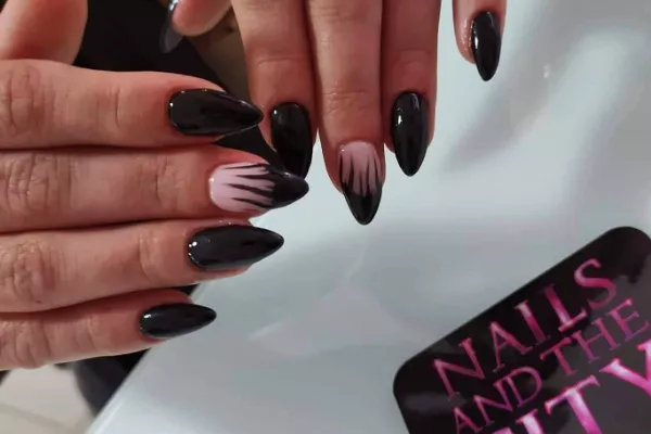 Nails And The City Banner