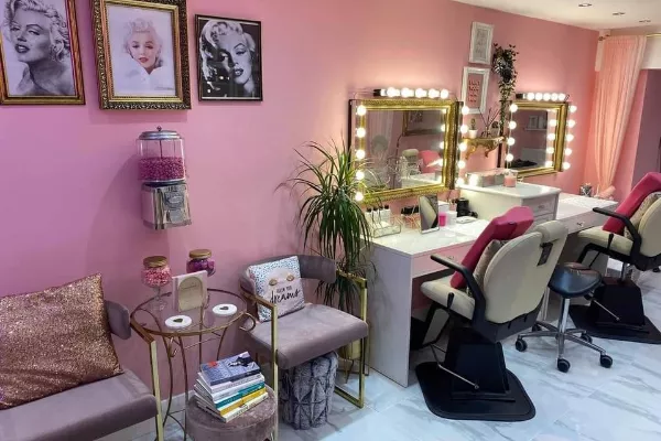 The Beauty Studio London - Laura Banner