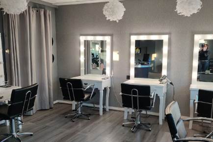 Milano's Hairdressing