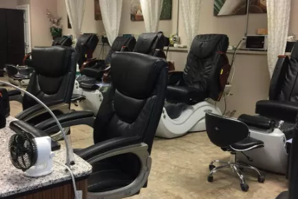Luna Nail Studio