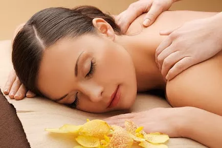 Lynsey McKenzie Massage and Holistic Healing